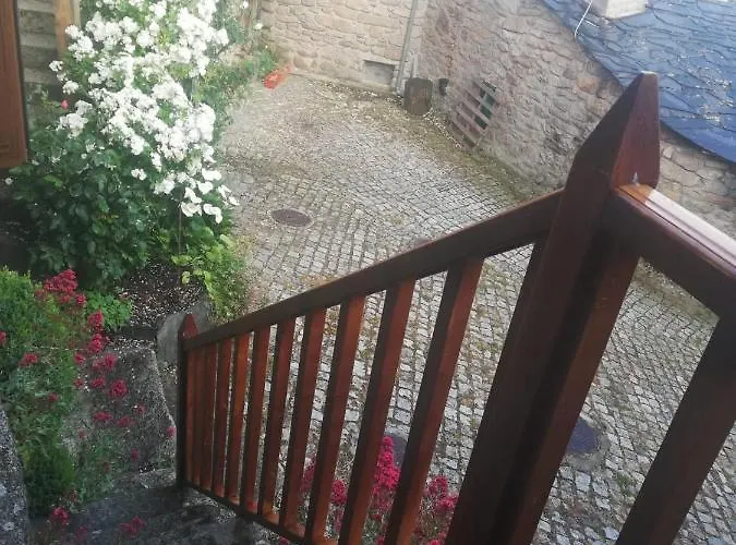 Toca Do Esquilo - Montesinho بيت للعطل