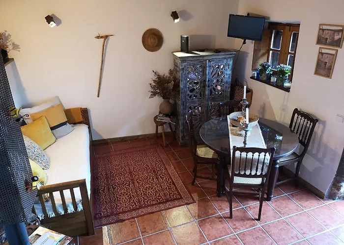 Toca Do Esquilo - Montesinho Feriehus